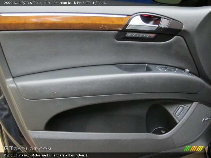 Phantom Black Pearl Effect / Black 2009 Audi Q7 3.0 TDI quattro