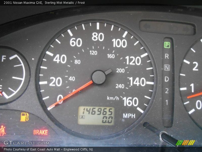 Sterling Mist Metallic / Frost 2001 Nissan Maxima GXE