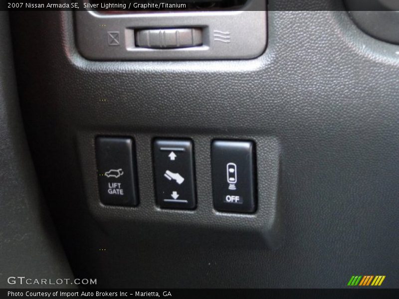 Silver Lightning / Graphite/Titanium 2007 Nissan Armada SE