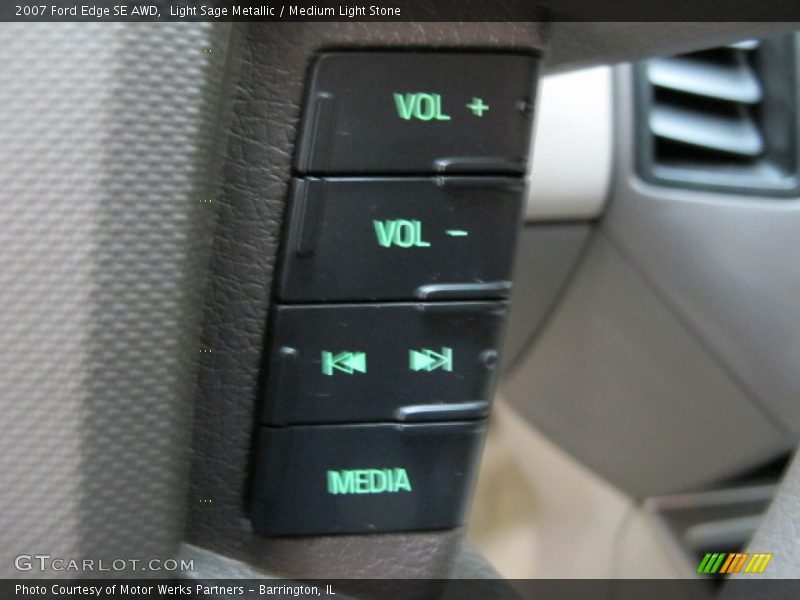 Light Sage Metallic / Medium Light Stone 2007 Ford Edge SE AWD