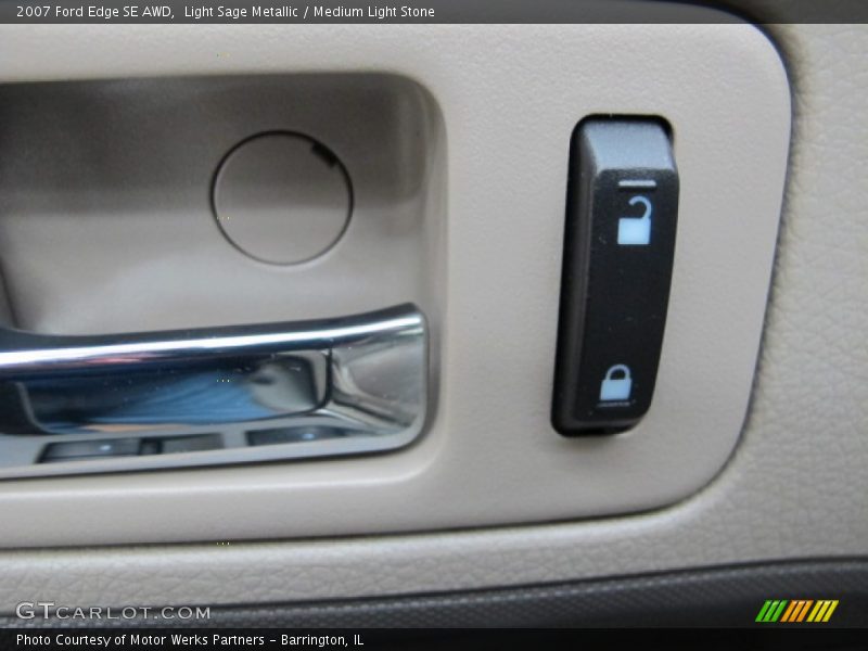 Light Sage Metallic / Medium Light Stone 2007 Ford Edge SE AWD