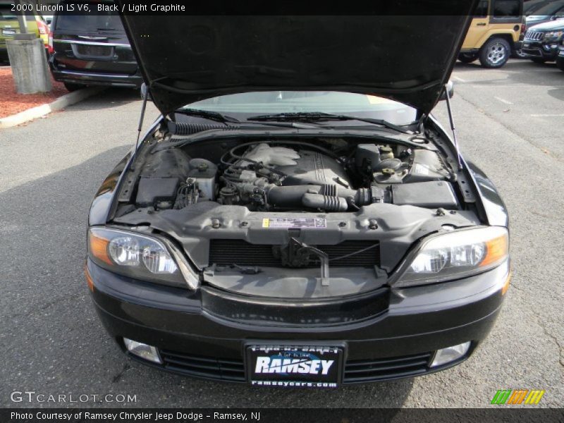 Black / Light Graphite 2000 Lincoln LS V6