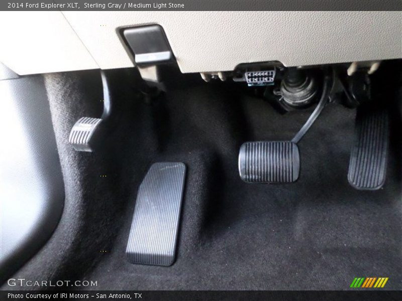 Sterling Gray / Medium Light Stone 2014 Ford Explorer XLT