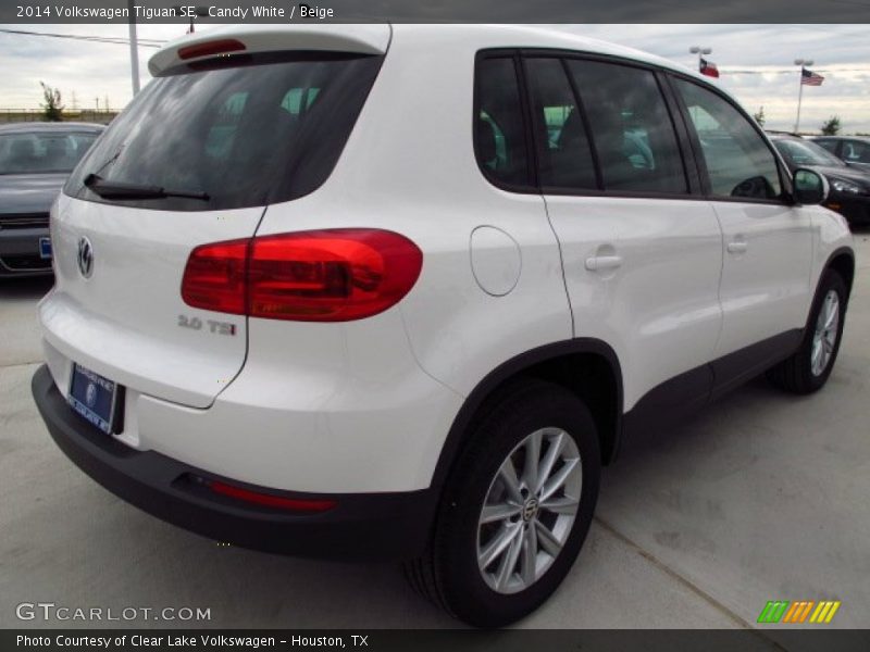 Candy White / Beige 2014 Volkswagen Tiguan SE