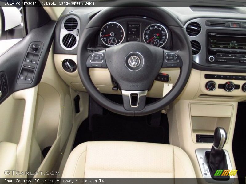 Candy White / Beige 2014 Volkswagen Tiguan SE