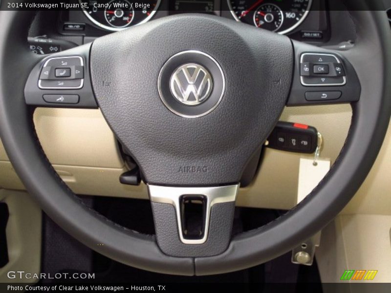 Candy White / Beige 2014 Volkswagen Tiguan SE