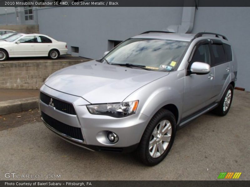 Cool Silver Metallic / Black 2010 Mitsubishi Outlander SE 4WD