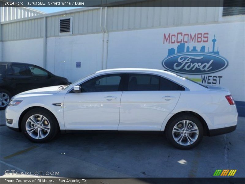 Oxford White / Dune 2014 Ford Taurus SEL