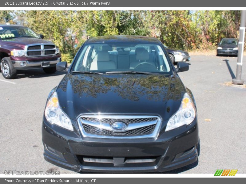 Crystal Black Silica / Warm Ivory 2011 Subaru Legacy 2.5i