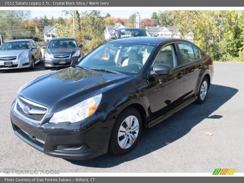 Crystal Black Silica / Warm Ivory 2011 Subaru Legacy 2.5i
