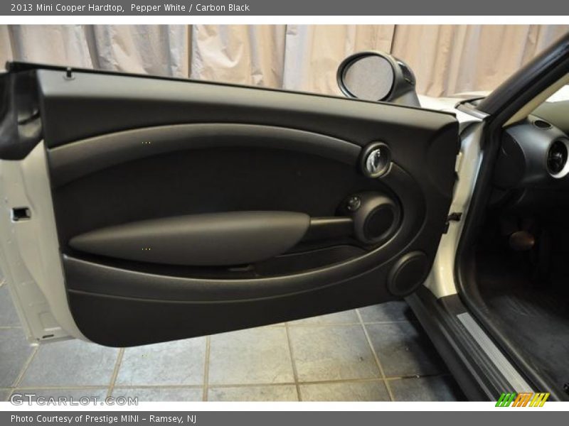 Pepper White / Carbon Black 2013 Mini Cooper Hardtop