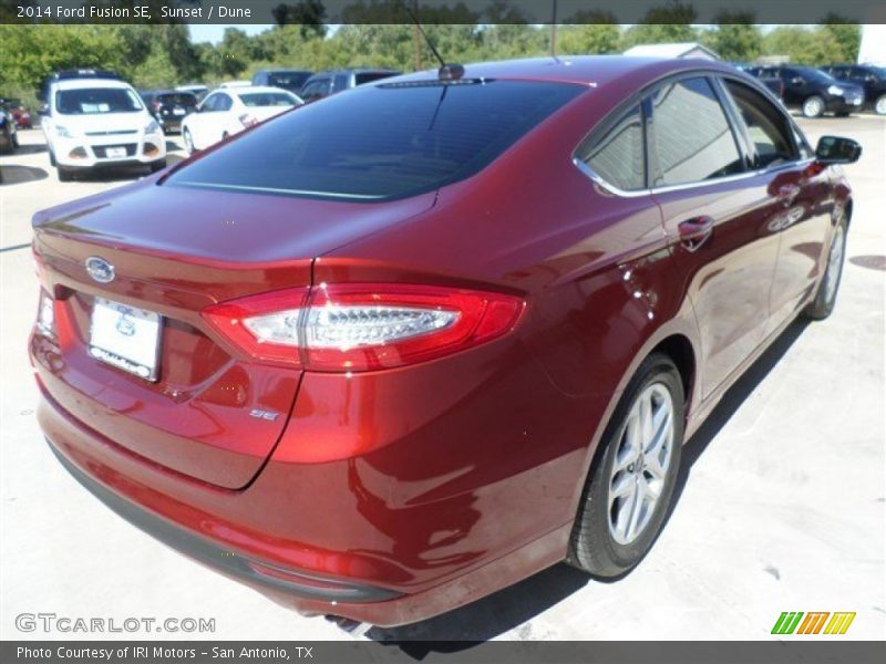 Sunset / Dune 2014 Ford Fusion SE