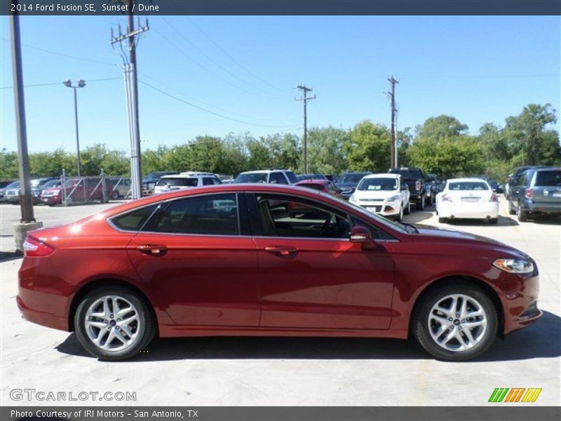 Sunset / Dune 2014 Ford Fusion SE