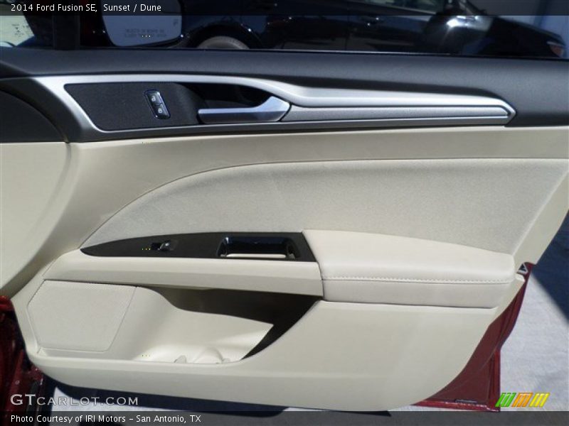 Sunset / Dune 2014 Ford Fusion SE
