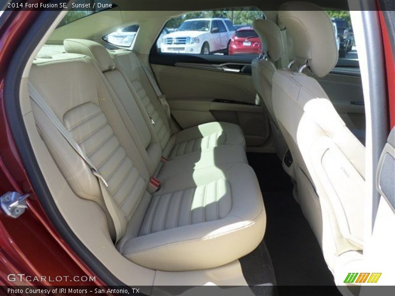 Sunset / Dune 2014 Ford Fusion SE