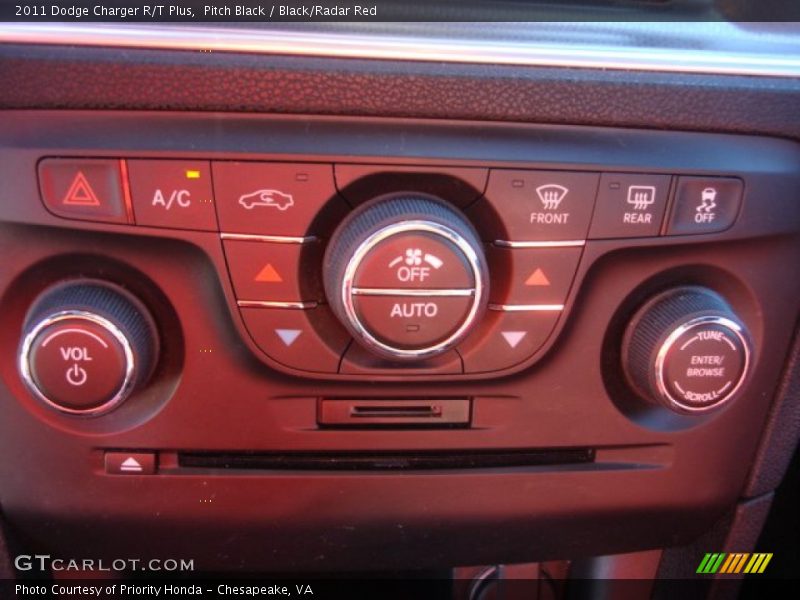 Pitch Black / Black/Radar Red 2011 Dodge Charger R/T Plus
