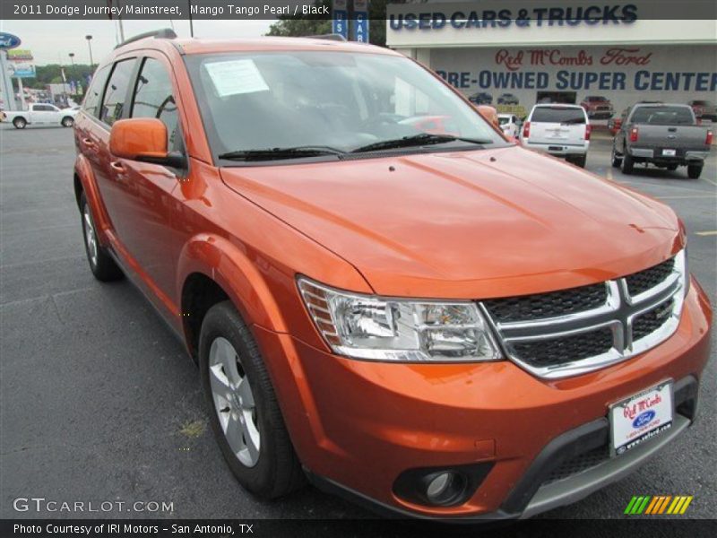 Mango Tango Pearl / Black 2011 Dodge Journey Mainstreet