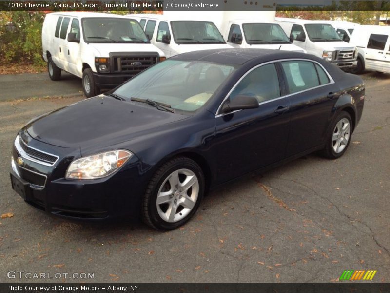Front 3/4 View of 2010 Malibu LS Sedan