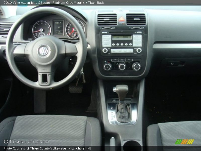 Platinum Grey Metallic / Titan Black 2010 Volkswagen Jetta S Sedan