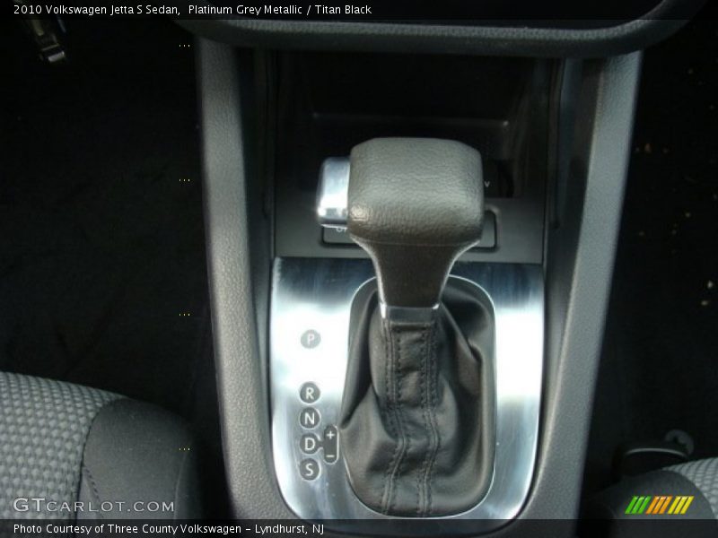 Platinum Grey Metallic / Titan Black 2010 Volkswagen Jetta S Sedan