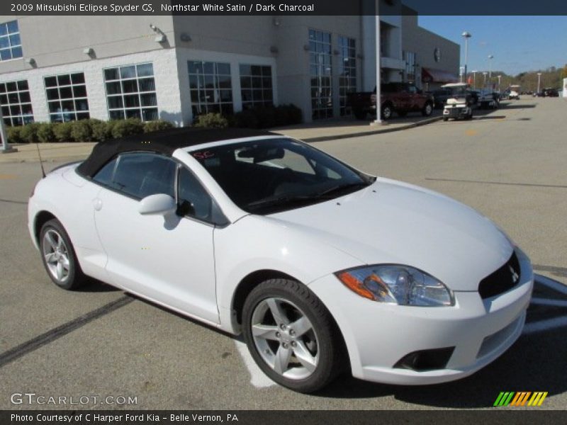 Front 3/4 View of 2009 Eclipse Spyder GS