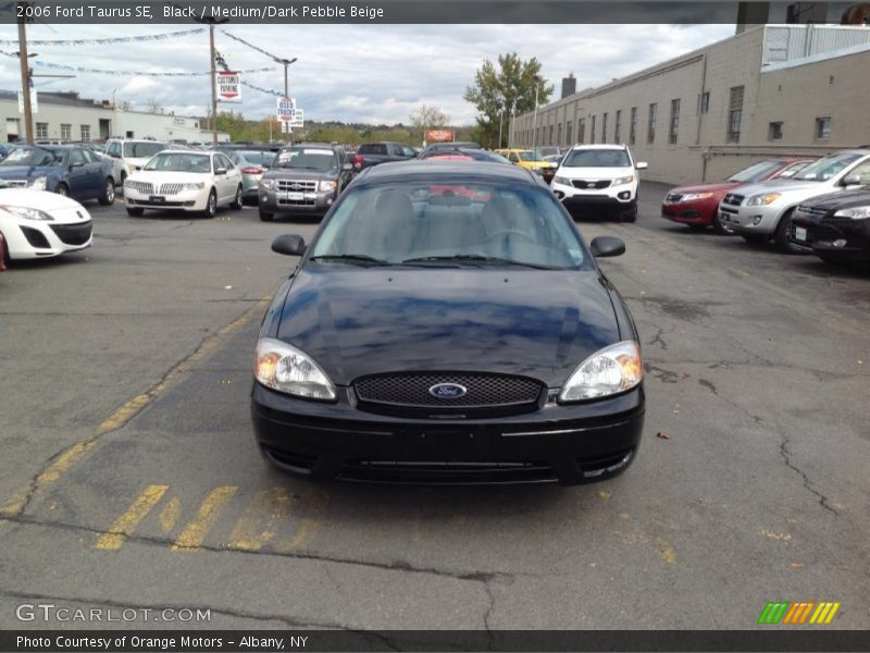 Black / Medium/Dark Pebble Beige 2006 Ford Taurus SE