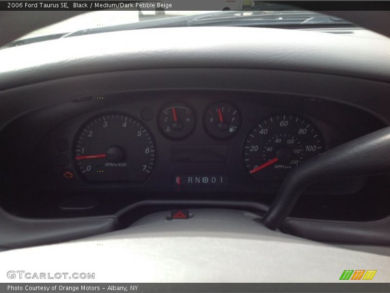 Black / Medium/Dark Pebble Beige 2006 Ford Taurus SE