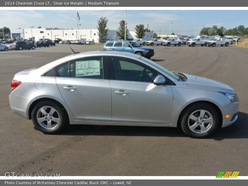 Silver Ice Metallic / Medium Titanium 2014 Chevrolet Cruze LT