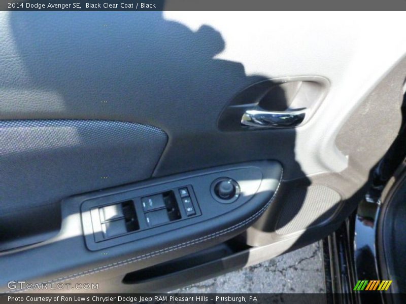 Black Clear Coat / Black 2014 Dodge Avenger SE
