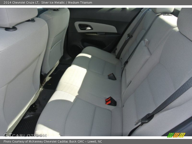 Silver Ice Metallic / Medium Titanium 2014 Chevrolet Cruze LT