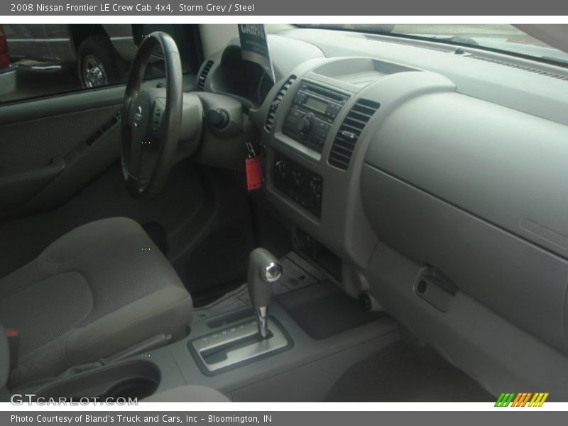 Storm Grey / Steel 2008 Nissan Frontier LE Crew Cab 4x4