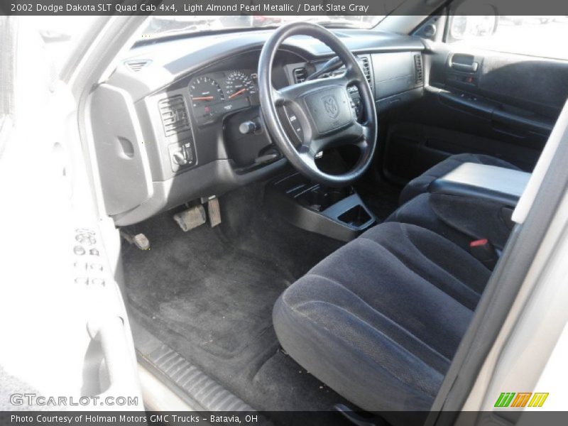 Light Almond Pearl Metallic / Dark Slate Gray 2002 Dodge Dakota SLT Quad Cab 4x4