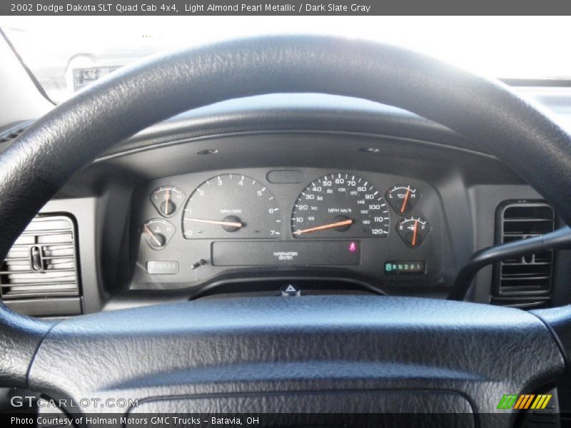 Light Almond Pearl Metallic / Dark Slate Gray 2002 Dodge Dakota SLT Quad Cab 4x4