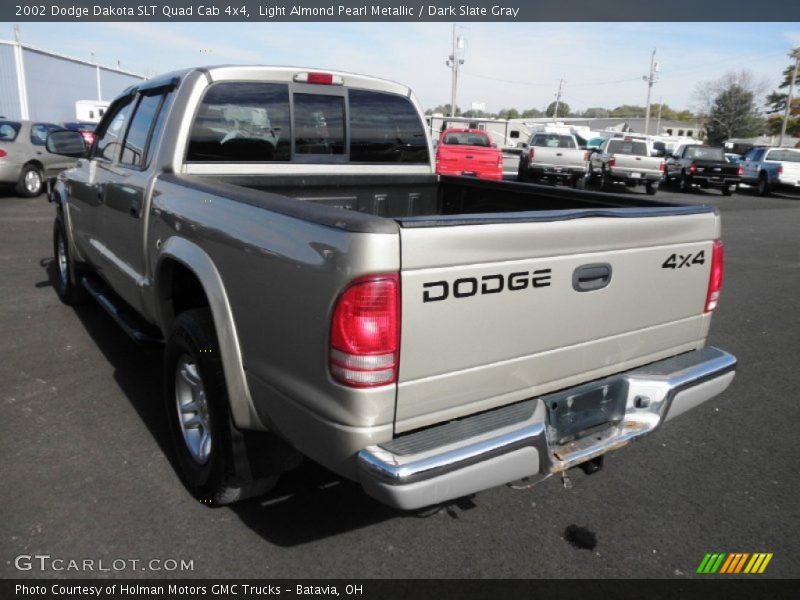 Light Almond Pearl Metallic / Dark Slate Gray 2002 Dodge Dakota SLT Quad Cab 4x4