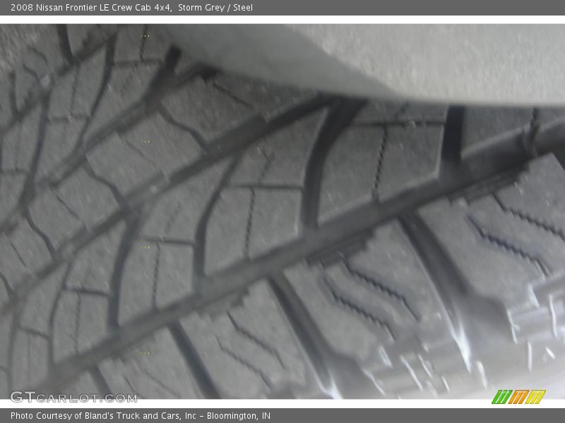 Storm Grey / Steel 2008 Nissan Frontier LE Crew Cab 4x4