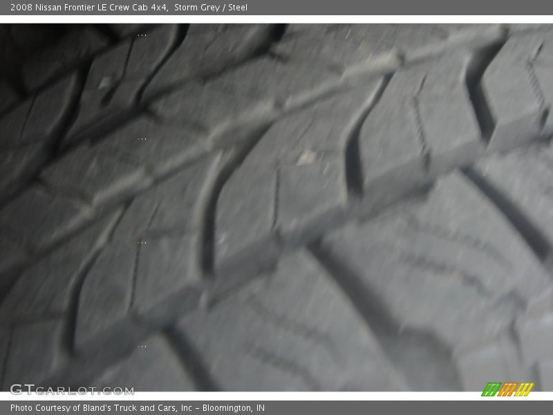 Storm Grey / Steel 2008 Nissan Frontier LE Crew Cab 4x4