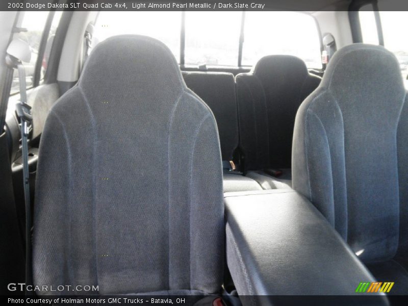 Light Almond Pearl Metallic / Dark Slate Gray 2002 Dodge Dakota SLT Quad Cab 4x4