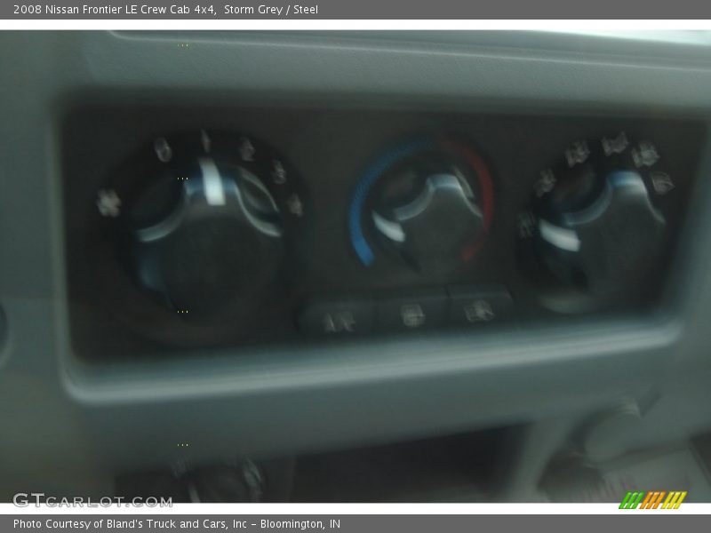 Storm Grey / Steel 2008 Nissan Frontier LE Crew Cab 4x4