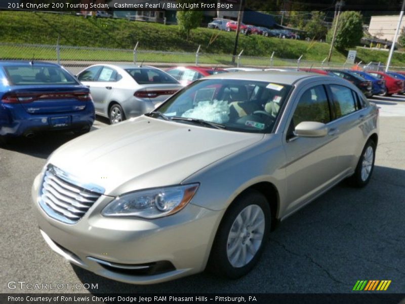 Front 3/4 View of 2014 200 Touring Sedan