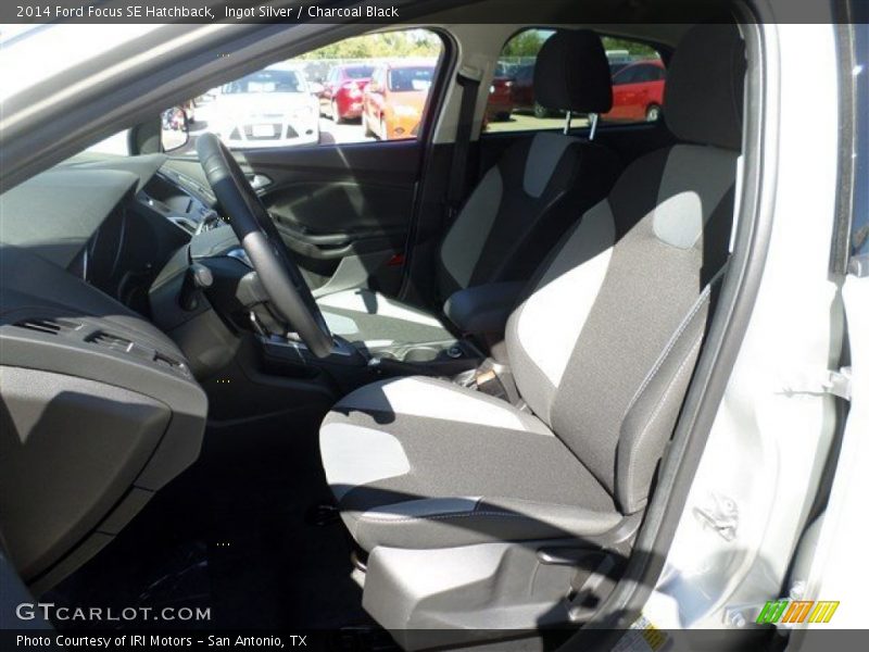 Ingot Silver / Charcoal Black 2014 Ford Focus SE Hatchback