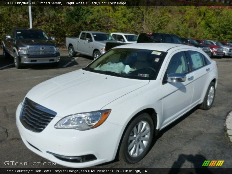 Front 3/4 View of 2014 200 Limited Sedan