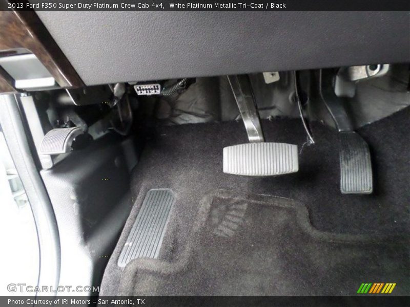 White Platinum Metallic Tri-Coat / Black 2013 Ford F350 Super Duty Platinum Crew Cab 4x4