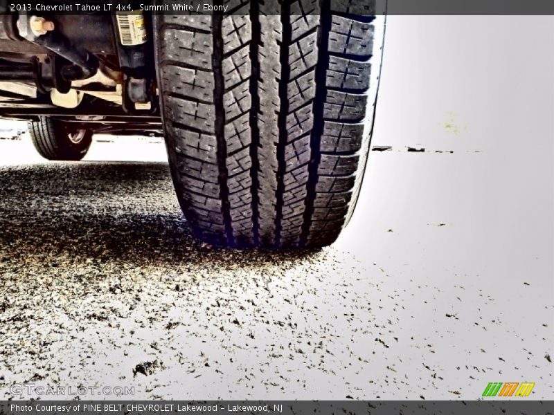 Summit White / Ebony 2013 Chevrolet Tahoe LT 4x4