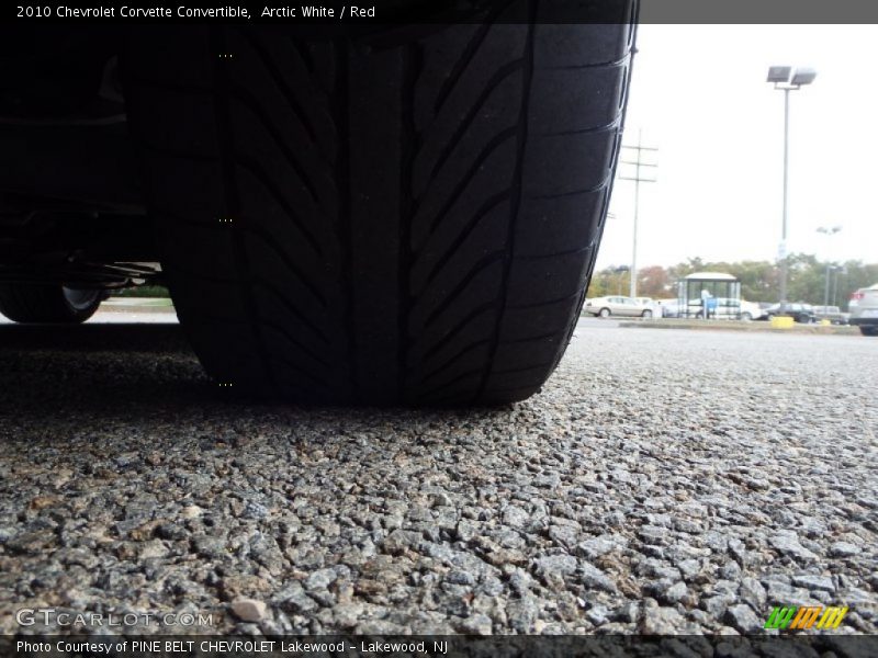 Arctic White / Red 2010 Chevrolet Corvette Convertible