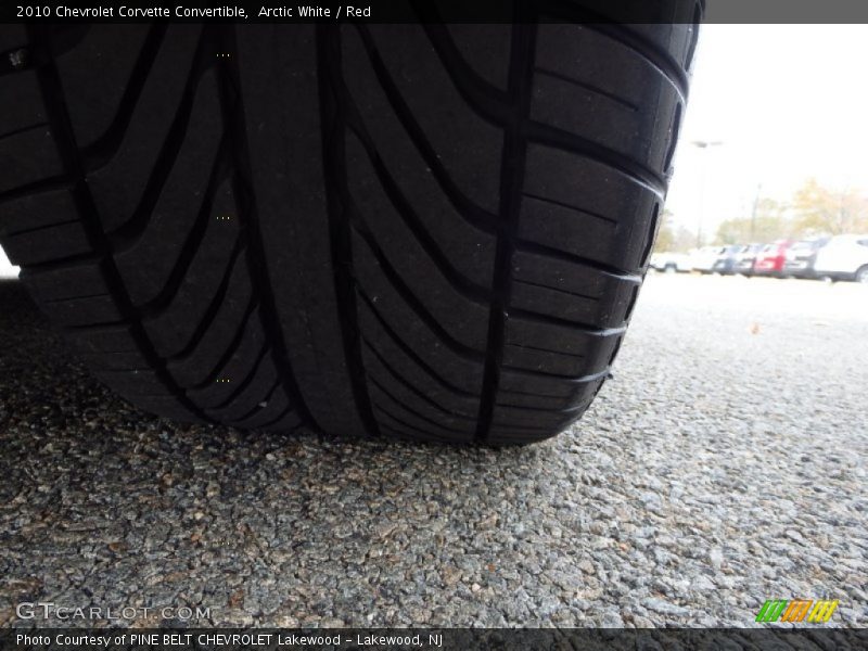 Arctic White / Red 2010 Chevrolet Corvette Convertible