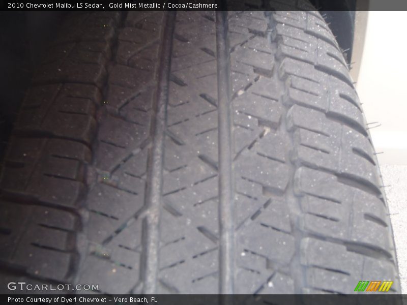 Gold Mist Metallic / Cocoa/Cashmere 2010 Chevrolet Malibu LS Sedan