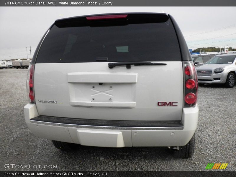 White Diamond Tricoat / Ebony 2014 GMC Yukon Denali AWD