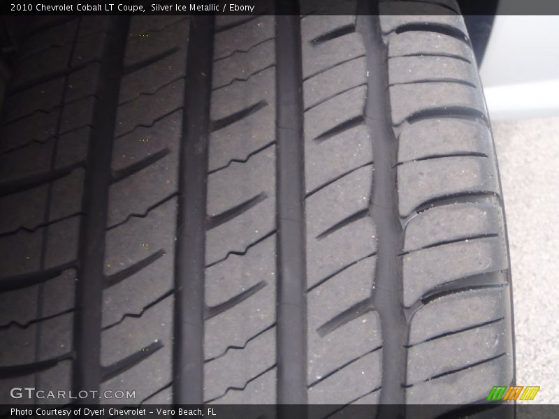 Silver Ice Metallic / Ebony 2010 Chevrolet Cobalt LT Coupe
