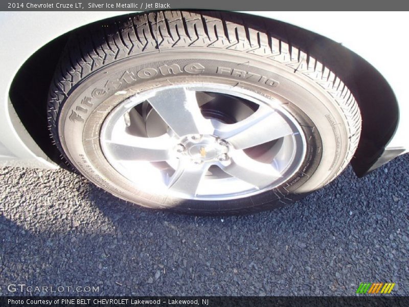 Silver Ice Metallic / Jet Black 2014 Chevrolet Cruze LT