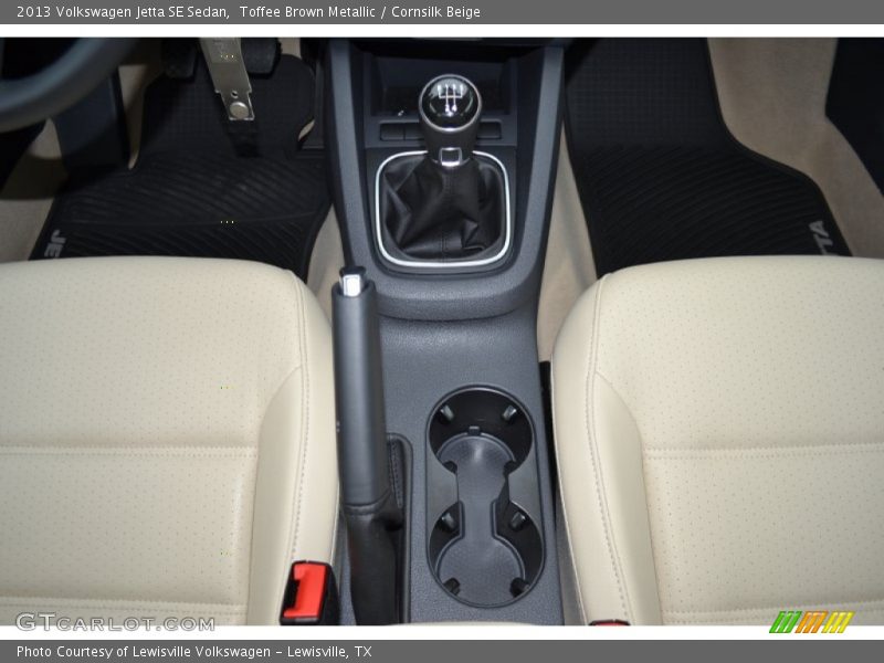 Toffee Brown Metallic / Cornsilk Beige 2013 Volkswagen Jetta SE Sedan